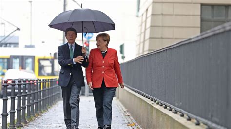 Angela Merkel Gibt Vor Kanzler Ende Seltenen Einblick In Ihr Eheleben