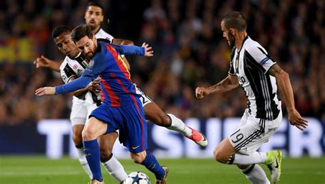 The new juventus logo has an ancestor: Barcelona vs Juventus: Champions League preview, team news ...