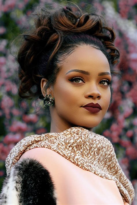 Smokingsomethingwithrihanna Rihanna Makeup Rihanna Rihanna Riri