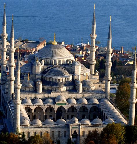 مسجد السلطان احمد الجامع الأزرق روح الإبداع وفن التصميم تركيا بالعربي