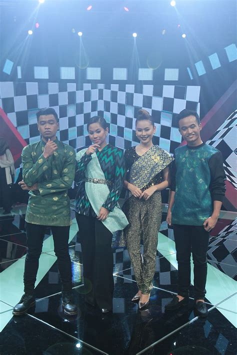 Empat protege tersebut ialah akim, hazama, black dan tomok. Usop, Along, Syeera & Elica Mara Ke Konsert Akhir Mentor ...