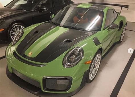Olive Green Porsche 911 Gt2 Rs With Terracotta Cabin Looks Like A Ninja