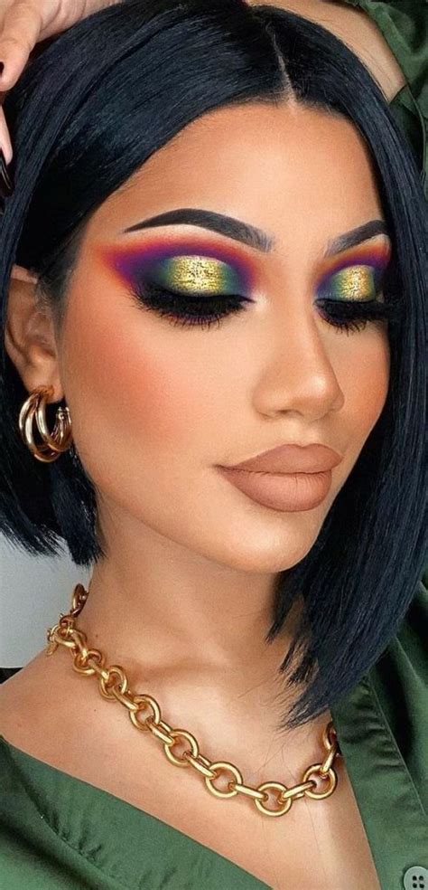 Stunning Makeup Looks 2021 Shimmery Green And Purple Eye Makeup Look