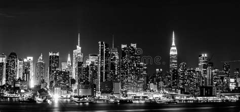 29943 New York Skyline Night Stock Photos Free And Royalty Free Stock