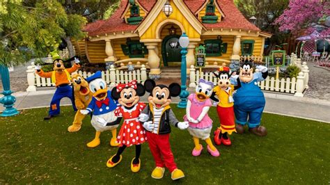 Mickeys Toontown Reopens Today In Disneyland Park Disney Parks Blog