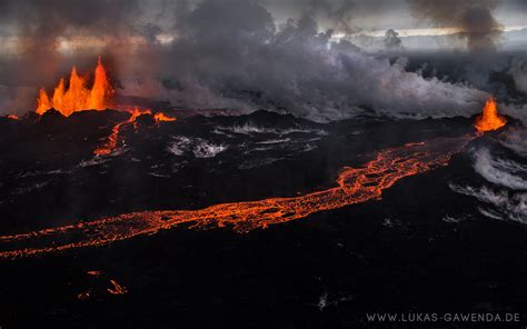 Vulcan island is an event island which opens during the summer. Island Vulkanausbruch - ein unvergessliches Naturerlebnis!