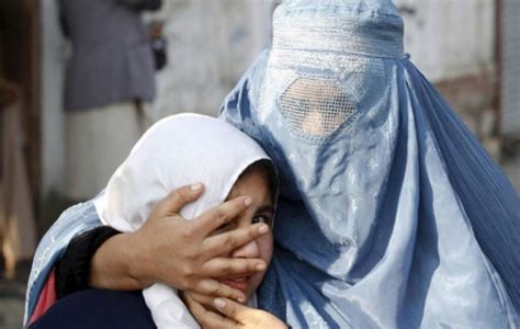 فرارو منزلت زنان در سایه نظام امارت طالبان