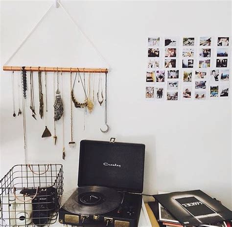 Thank god i had my headphones on. Boho hipster room decor | Hipster home decor, Hipster room ...