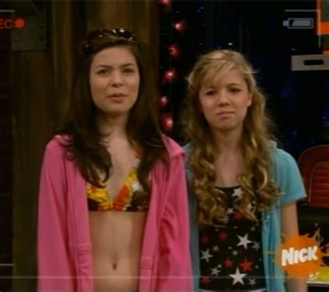 Miranda Cosgrovejennette Mccurdy Ihatch Chicks Sitcoms Online Photo Galleries