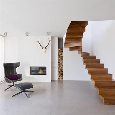 tangga rumah kayu minimalis  lantai ndik home