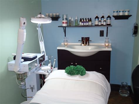 Anywhere I can get a massage and facial! | Esthetician room, Massage