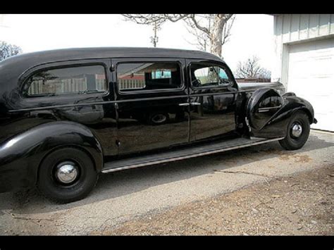 ⛽️ late 20th century packard airstream nuns hometown old school suv car vehicles sisters