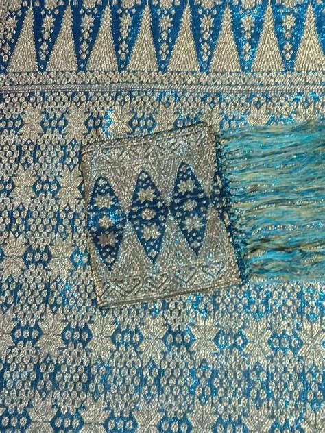Choose the best quality of amazing kain songket for your construction projects or textile properties at varied prices. Kain songket lunggi Warna hijau kristal Ready (Dengan ...