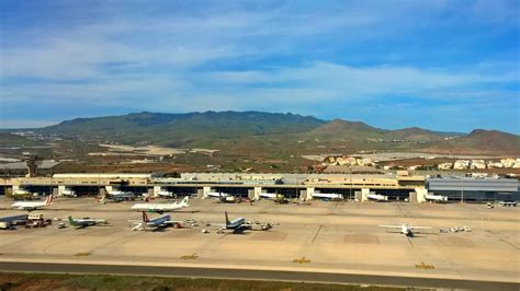 Airport Guide: Gran Canaria Airport | Airport guide, Gran canaria, Airport