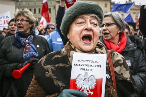poland is having a constitutional crisis here s why you should care vox
