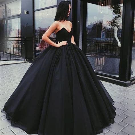 Check out the ball gown prom dress styles in our collection to find the one that flatters your figure! Strapless Bodice Corset Black Organza Ball Gowns Wedding ...