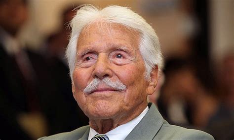 Zlatan ibrahimovic is a swedish professional football player. Efrem zimbalist jr net worth - THAIPOLICEPLUS.COM
