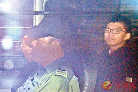 Include (or exclude) self posts. 年少犯案減刑﹖ 黃之鋒獲保釋 - 香港文匯報