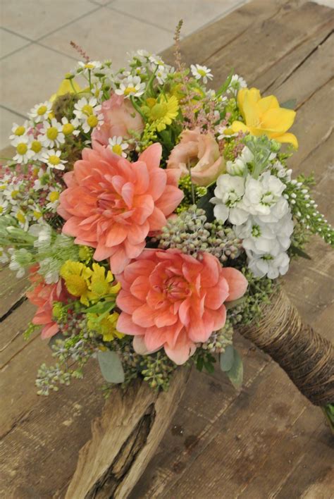 We did not find results for: Wild flower bridal bouquet with dahlia,stock,freesia ...