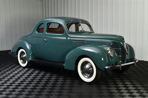 Historical events from year 1939. 1939 FORD STANDARD COUPE