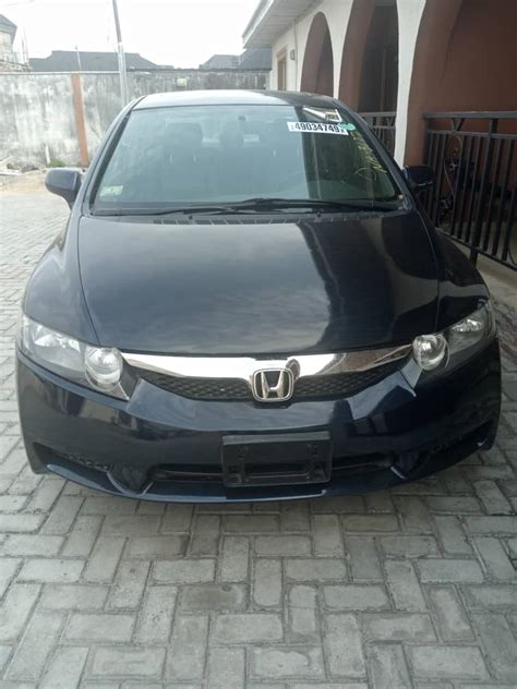 Comes with 2 airbags for the driver and passenger side. Toks 2011 Blue Honda Civic EXL (full Option) With GPS ...