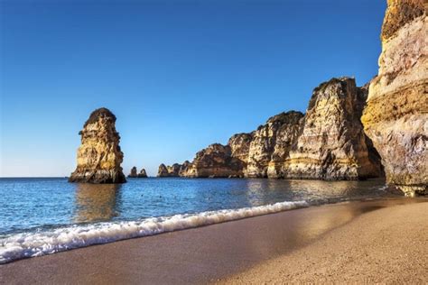 Currently, mainland portugal is divided into 18 districts. Das sind die 20 schönsten Strände Portugals | Schönste ...