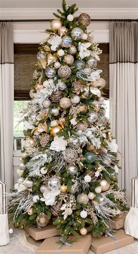 53 Awesome Christmas Tree Ideas For 2021 Yellow Raises Gold