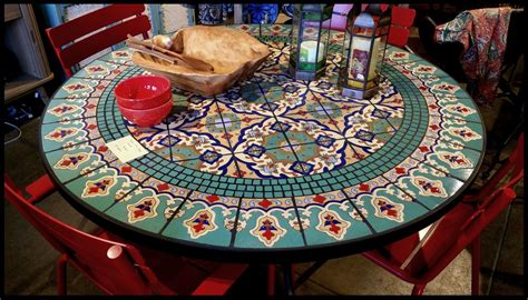 If you have an artistic streak, you can the application of tiles a wooden table is a simple process and can be safe can complete this project in the course of a weekend, even if you have no. malibu_tile_mosaic_round_table.jpg (1600×912) | Mosaic ...
