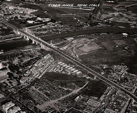 Tra le strade che si intersecano in questo taglio sono da segnalare il un esempio di classe della zona è dato sicuramente dal parco di roma golf club in via dei due ponti 110, poco distante da corso francia, uno dei primi campi. Roma Sparita - Corso Francia (con immagini) | Foto, Roma ...