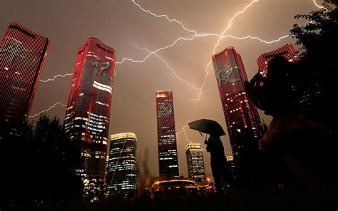 Pictures Of The Day Spectacular Bolt Of Lightning In Beijing Lights Up