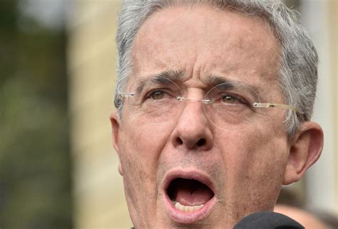Lea aquí todas las noticias sobre álvaro uribe vélez: Uribe denuncia secuestro de dos hermanos | La FM