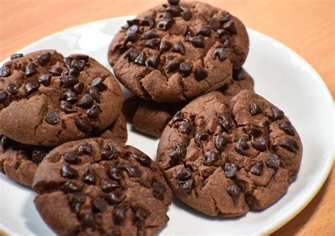 Chocolate Choco Chips Cookies Recipe By Saumya Singh Recipe Choco
