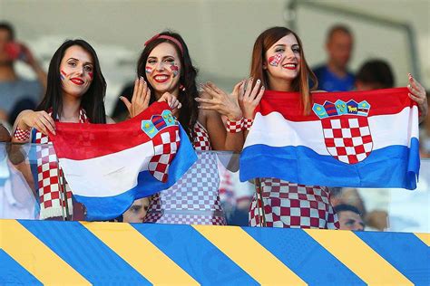 Female Fans of Euro 2016 | Hot football fans, Soccer fans 