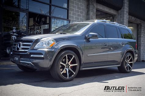 Mercedes Gl Class With 22in Savini Bm10 Wheels Exclusively From Butler