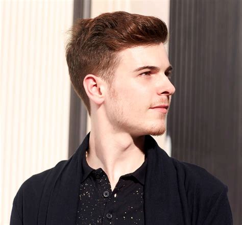 Whether you want a long on top short on sides fade hairstyle or a faux hawk, top knot, or a more creative approach, you've come to the right place. » 10 on-trend hairstyles for men with thick hair