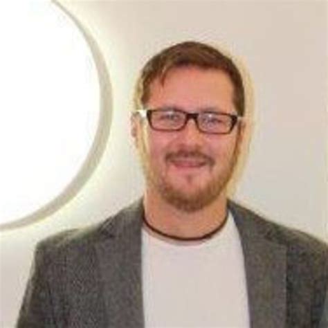 The city centre is 2 km away and free parking is provided. Stefan Hagenauer - Geschäftsführer - HT Projektlicht GmbH ...