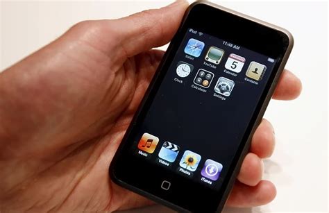 Iphone Prve Generacije Prodat Za 63000 Dolara Aktuelno