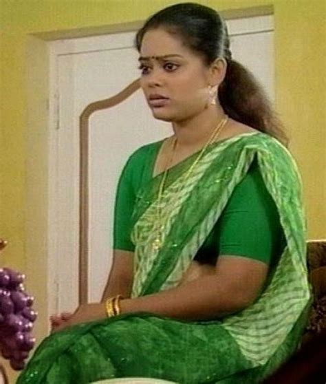 Devi Priya Tamil Tv Actress Photo Veethi
