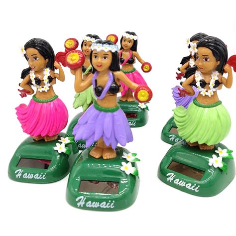 Solar Dancing Hawaii Girl Hula Shaking Head Toy Solar Powered Auto