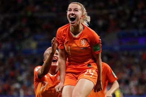 Tevens was groenen enige jaren actief als. Nederlandse voetbalster die scoorde in halve finale komt uit... - Gazet van Antwerpen