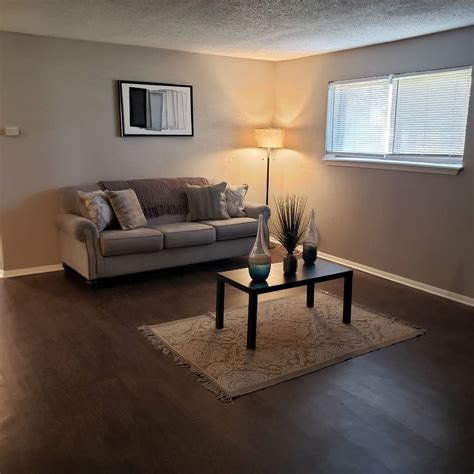 River Chase - Apartment Building in Oklahoma City