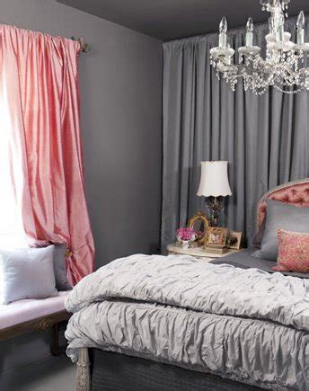 The rest of the room is simply decorated with plain white. Decorating theme bedrooms - Maries Manor: Hollywood glam ...