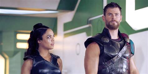 Avengers Endgame Directors Cut A Scene With Thor Trying To Kiss Valkyrie