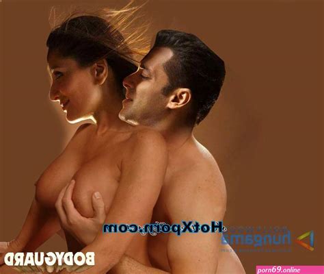 Kareena Kapoor Big Boobs Pressed Nipple Licking Lesbian Fake Photos