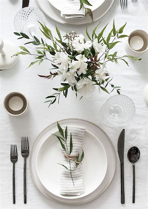 5 Tips To Set A Simple And Modern Tablescape Wedding Table Settings