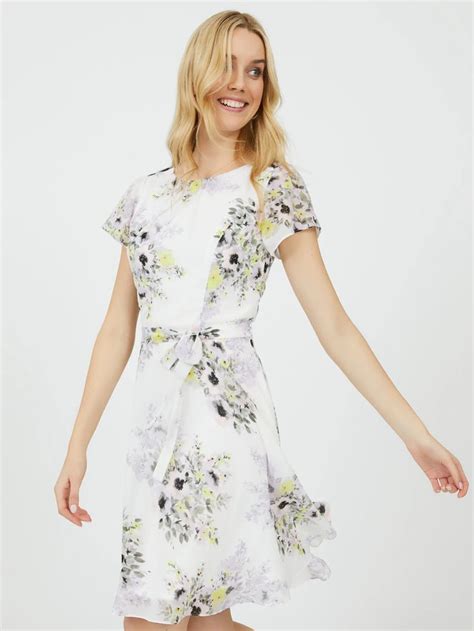 short sleeve floral fit and flare dress in 2020 flare mini dress fit flare dress flare dress