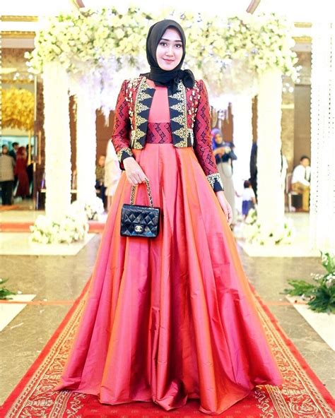 Gamis Pesta Dian Pelangi 1000×1249 Kebaya Pinterest Kebaya