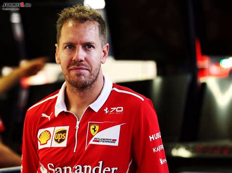 I'm not sure lewis saw me as he pushed me to the left in the. Sebastian Vettel privat: Er wechselt sogar Stromanbieter ...
