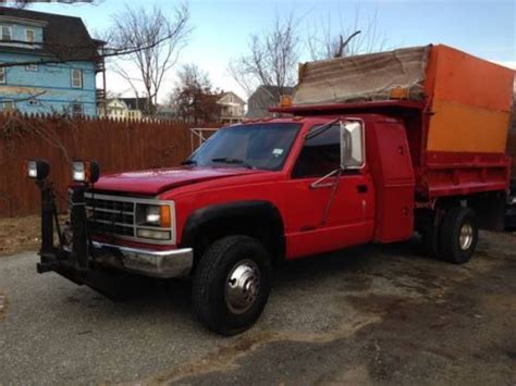 Purchase used Chevy K3500 Dump Truck with Plow in Hartford, Connecticut, United States
