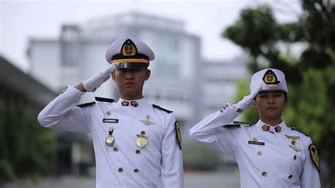 Pengumuman seleksi penerimaan mahasiswa baru pendidikan tenaga kesehatan jenjang diploma iii dan iv politeknik kesehatan kemenkes aceh. 19 Sekolah Kedinasan Dibawah Kemenhub (Matra Darat, Laut ...